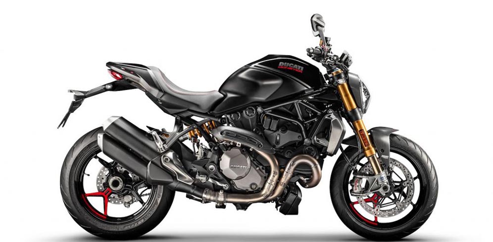 Gahar Banget Nih! Ducati Monster 1200 Black on Black